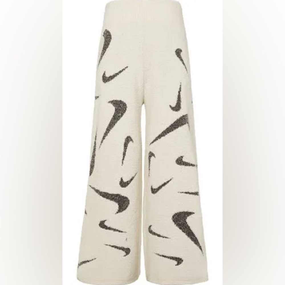 Nike Phoenix Cozy Bouclé